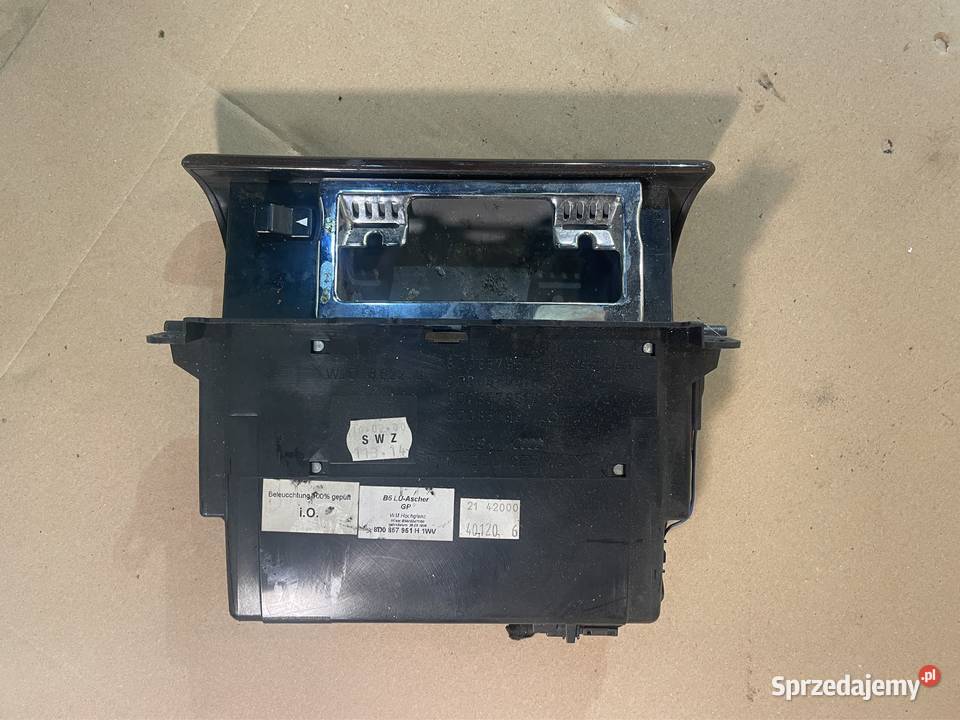 8D0857951H Popielniczka przód audi a4 b5 lift Szczecin