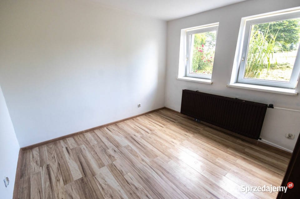 Cieszyn Dom z garażem Działka 133 ar utwardzona