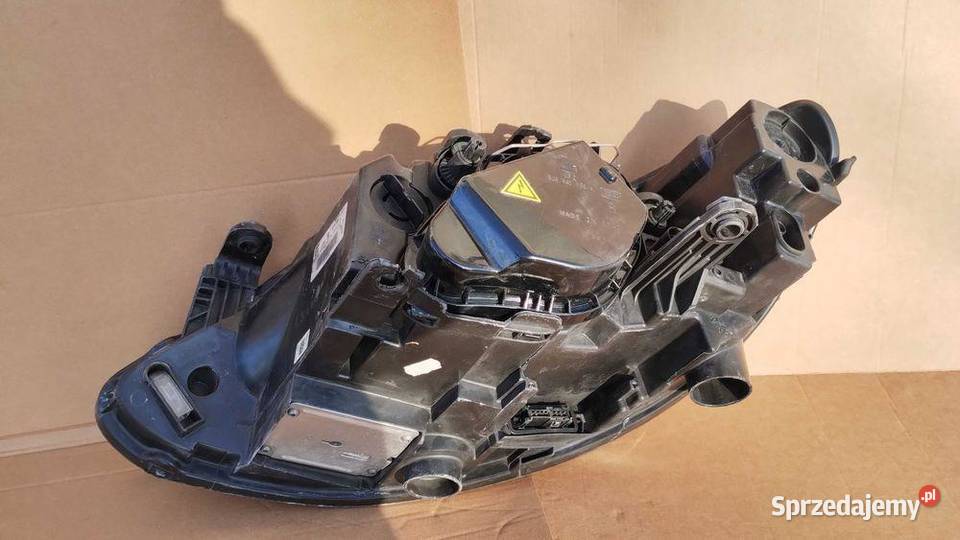 Lampa Przód Prawa Bi Xenon Skrętny Led Seat osobowe