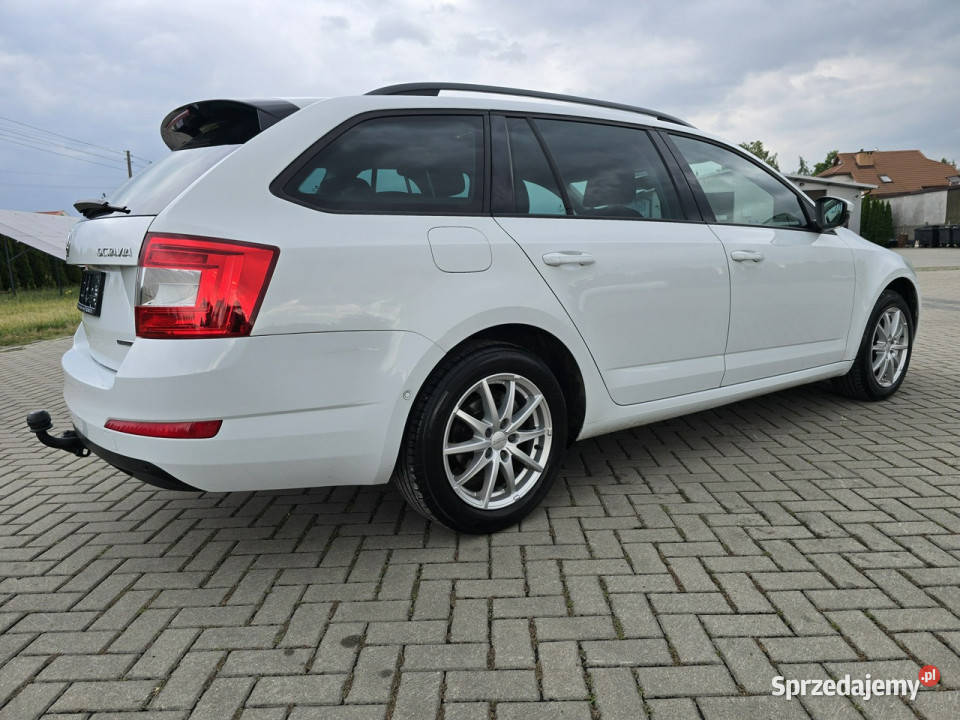 koda Octavia 16TDI SerwisNavigacjaKlimatr 2 relingi dachowe sprzedam