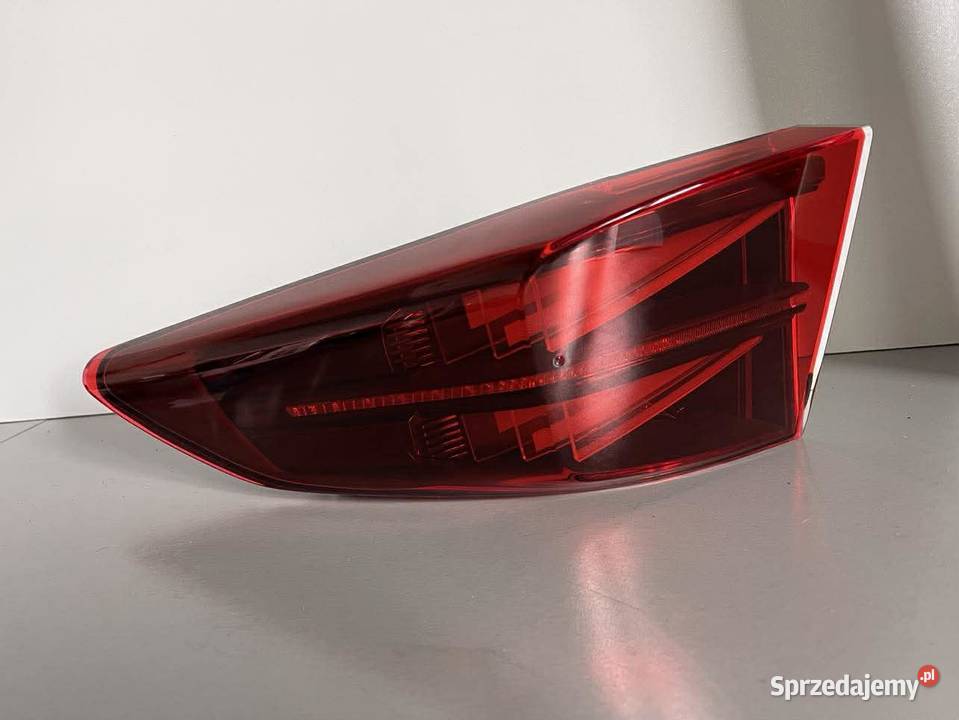 CUPRA FORMENTOR LIFT VZ LEWA LAMPA TYŁ Ostroróg