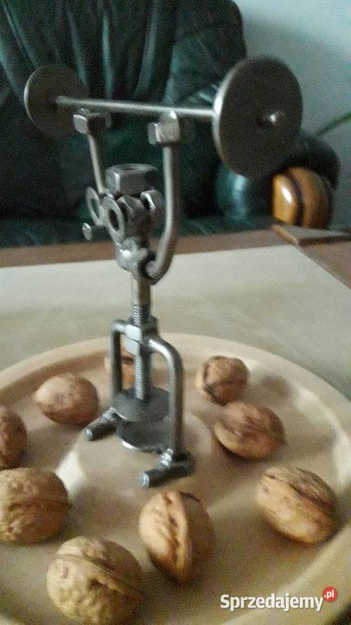 Dziadek do orzechów metaloplastyka W Rosomacki Akcesoria kuchenne Wyposażenie wnętrz Janów Lubelski sprzedam