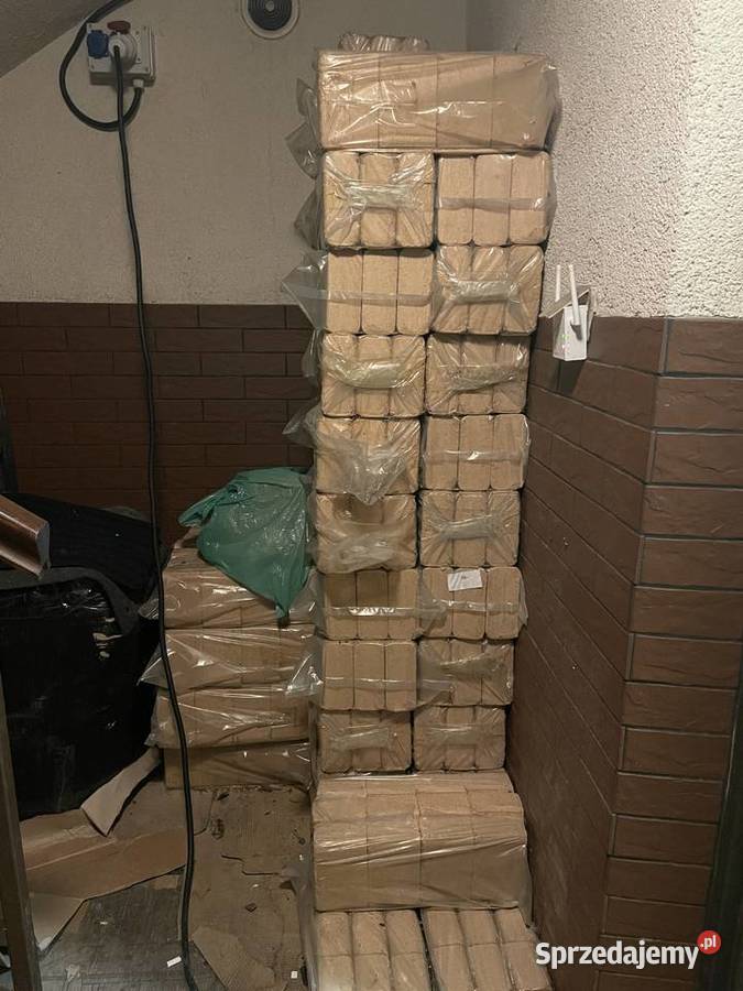 Sprzedam brykiet dębowy w paczkach 10 Kryspinów