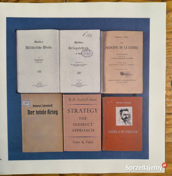 Zbiory centralnej biblioteki wojskowej Sosnowiec