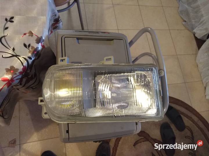 lampa nissan serena depro Oświetlenie