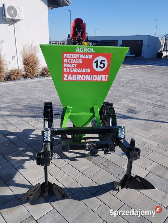 sadzarka do ziemniaków saszarka do warzyw Siewniki i sadzarki Folwark sprzedam