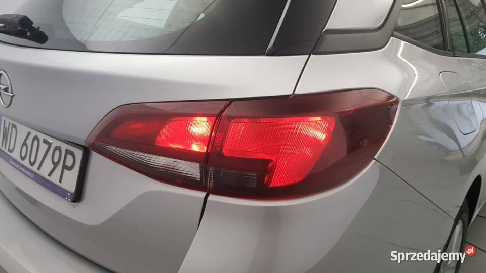 Opel Astra 12T Edition SS Z Polskiego Salonu FV srebrny Warszawa sprzedam
