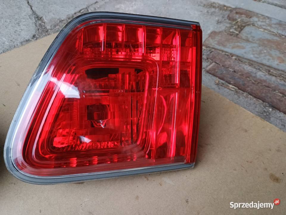 Lampa Tylna Prawa w klapę bagażnika Toyota