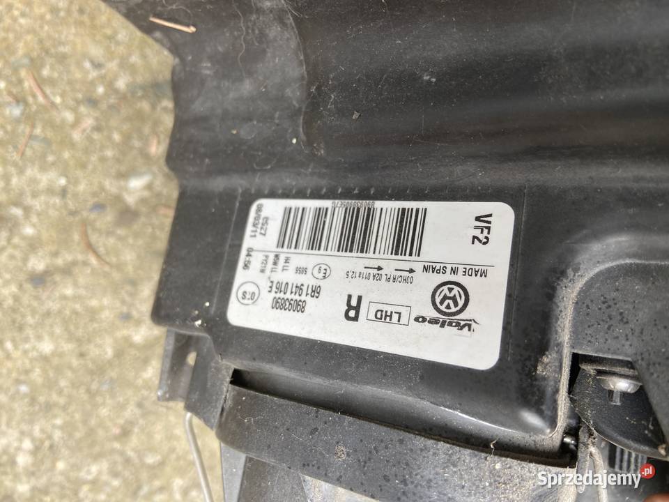 Lampa przednia prawa i lewa Polo 6R Prawe małopolskie Kalwaria Zebrzydowska