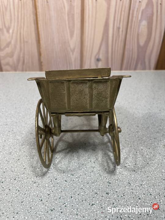 Mosiężny koń z wozem figura Antyk