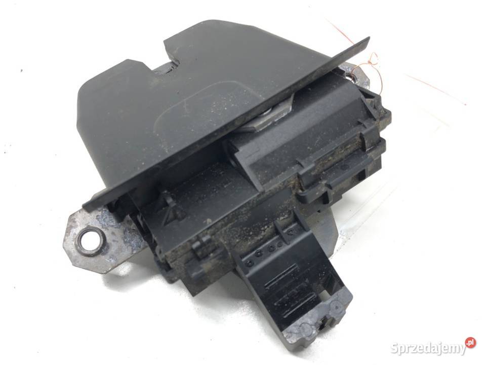 ZAMEK KLAPY TYLNEJ FORD FOCUS III Hatchback