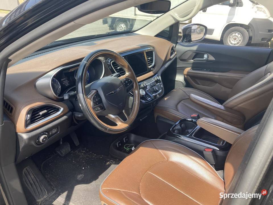 Chrysler pacifica lekko uszkodzony sprzedam 209000km Pacifica