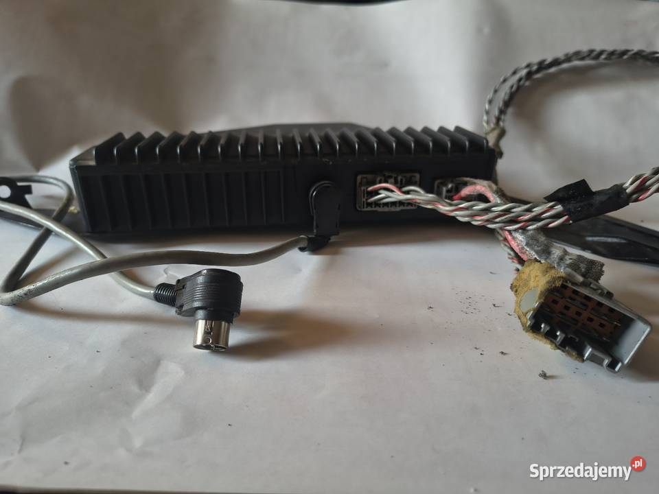 Radio i wzmacniacz Volvo S60 Łajski