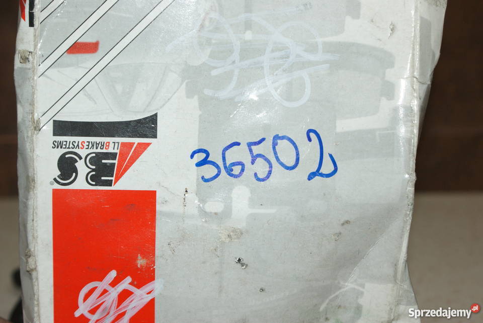 KLOCKI HAMULC MAZDA 929 8187 TYŁ ABS 36502 GDB Białobrzegi