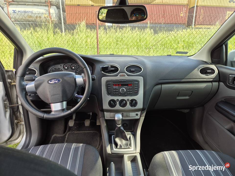 Ford Focus 16 benzyna salon Polska Dębica