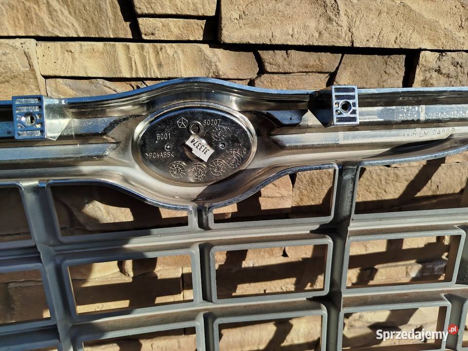 Nowy Grill Chrysler 300C 300 Inowrocław