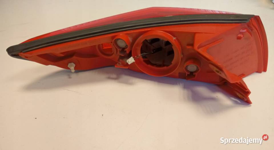 LAMPA PRAWA TYLNA PRAWY TYŁ INFINITI FX35 FX45 wielkopolskie Nowy Tomyśl