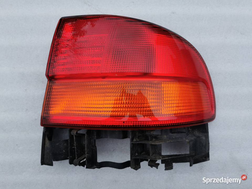 Lampa Prawy Tył Tylna Prawa Toyota Carina E Wyszków sprzedam