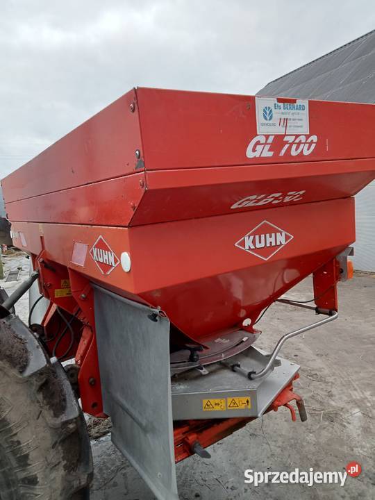Rozsiewacz Kuhn axera 1101 Wyszki