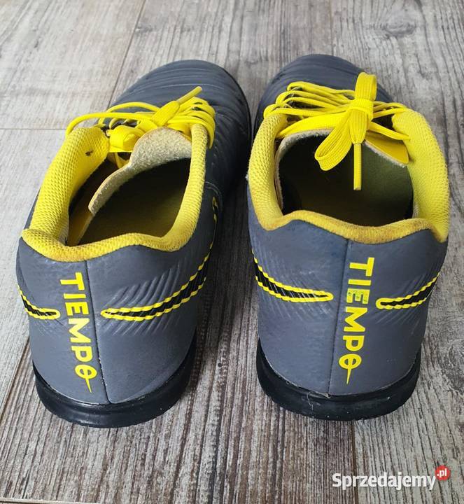 Halówki Nike rozmiar42 Leżajsk