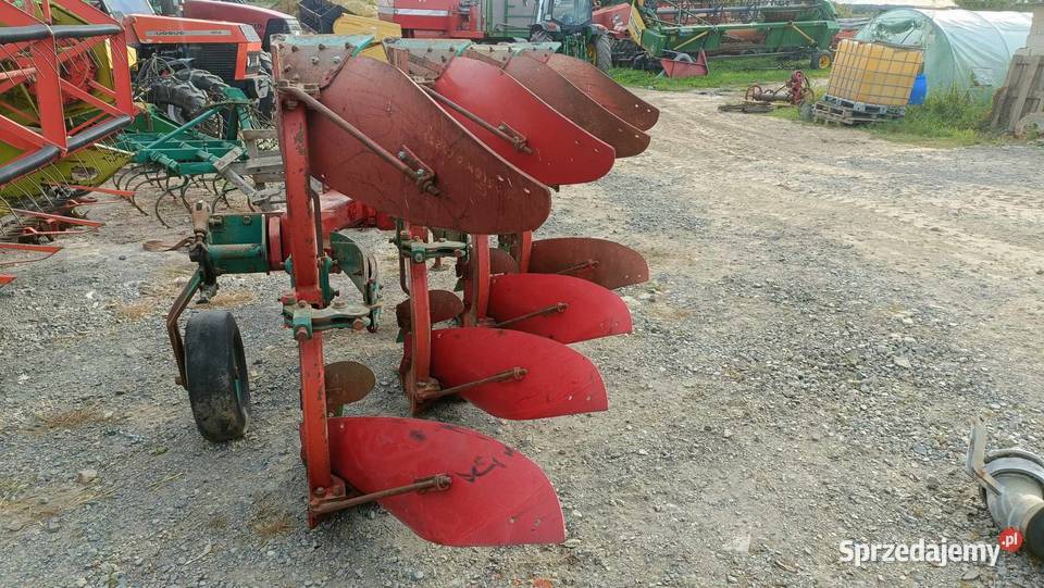 Pług obrotowy 4 Kverneland sprowadzony 4x40 kuhn Radom sprzedam
