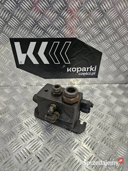 Płyta końcowa rozdzielacza Holland Case Fiat Gdynia