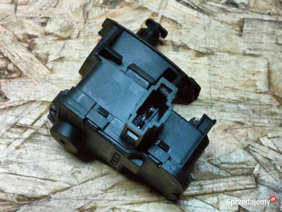 Siłownik Klapki Paliwa Seat Leon III 7P0810773D Pleszew