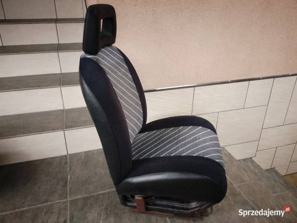 Fiat 126p fotel czyściutki wyprany kanapa tył Chrzanów sprzedam