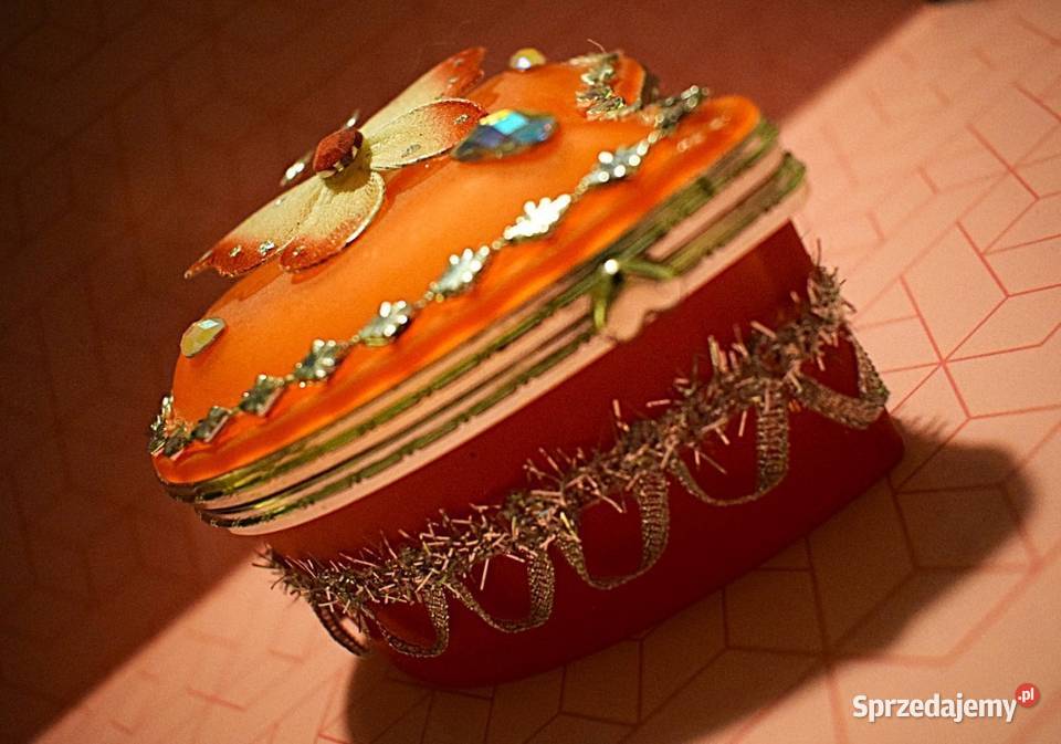 Szkatułka w kształcie serduszka na biżuterię z Chełmno