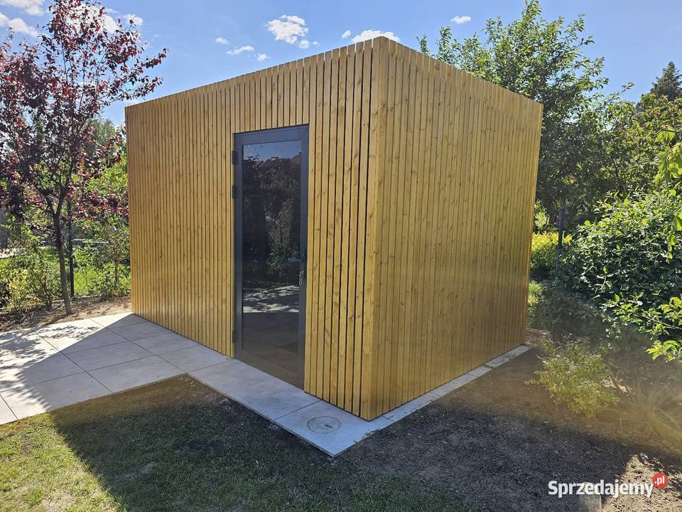 Nowoczesny domek ogrodowy