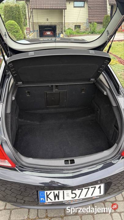 Opel insignia 16 mpi 116 skrzynia 6 światła przeciwmgielne Insignia Opel Wieliczka