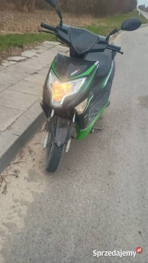 Skuter Junak 106x benzyna Białopole