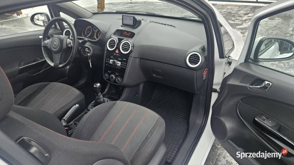 Opec Corsa 14 Benzyna 1398cm3 Zgierz