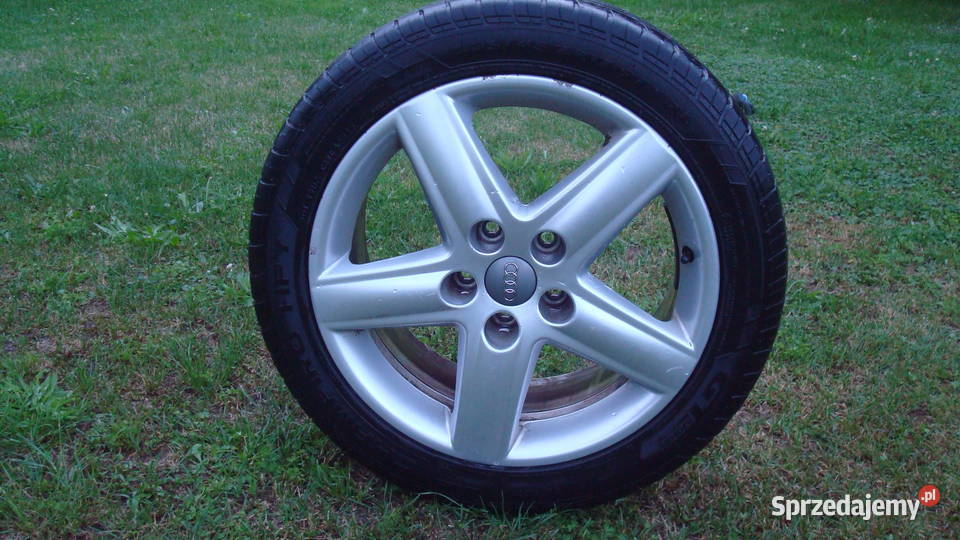 Audi Felgi aluminiowe 17 z oponami 4 sztuki Audi aluminiowe Borzęcin