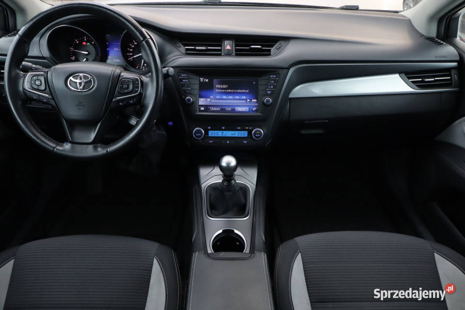 Toyota Avensis 20 D4D relingi dachowe Avensis sprzedam
