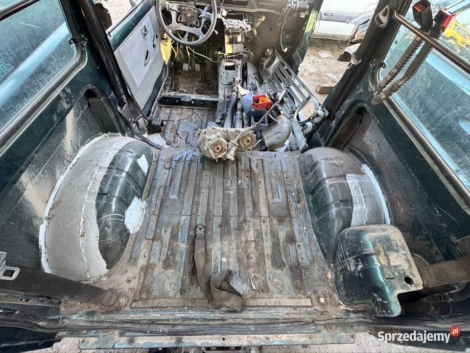 wszystkie części do Suzuki Samurai nadwozie Pobiedziska sprzedam