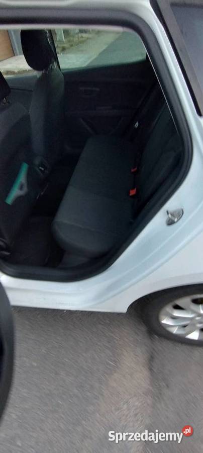 Sprzedam Seat Leon 2015 125KM Leon Chodzież