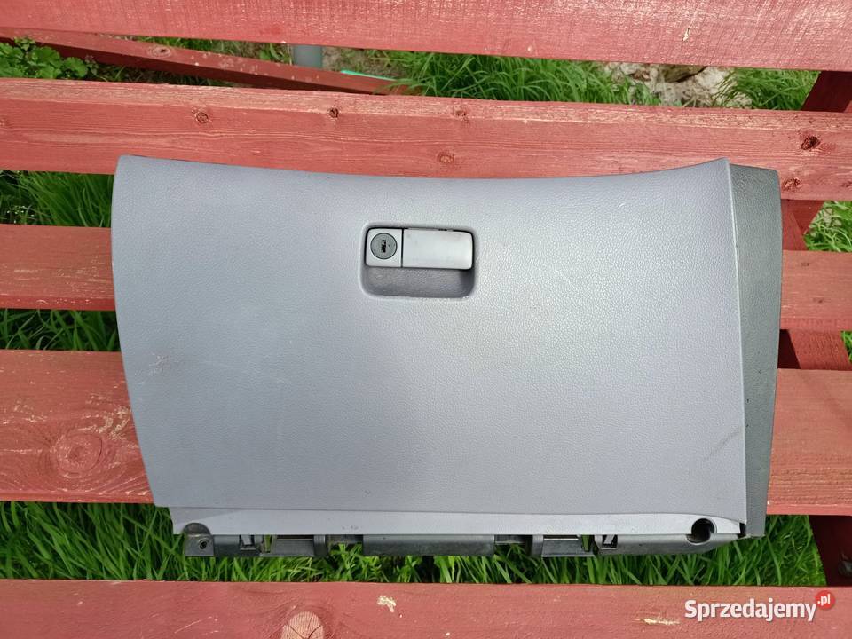 schowek pasażera nissan primera P12 osobowe Szczecin