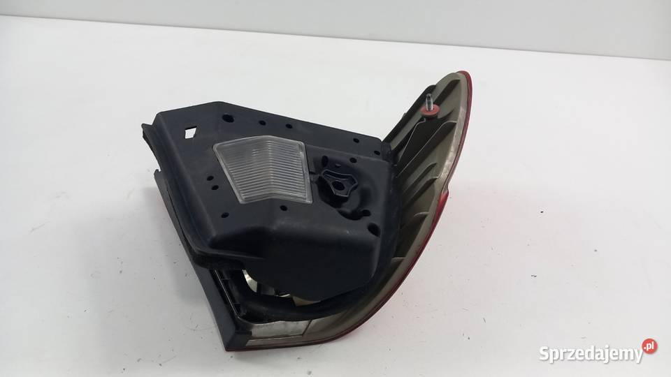 BMW E46 FL SEDAN LAMPA TYŁ PRAWA Zbierkowo
