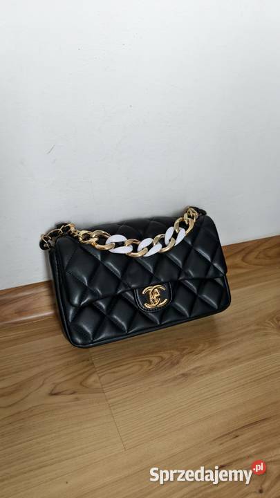 Torebka Chanel listonoszka pikowana czarna Dla kobiet Warszawa