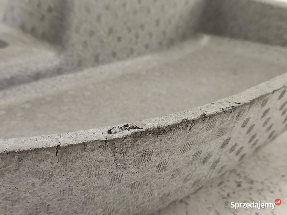 WYPEŁNIENIE STYROPIAN BAGAŻNIKA DACIA DUSTER I osobowe Pozostałe sprzedam