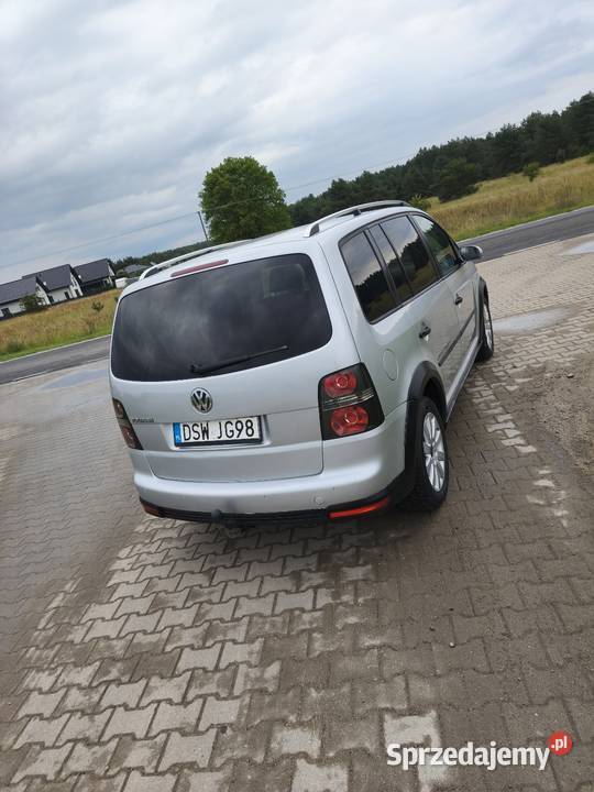 Volkswagen Toruan Cross 7 osób Hak światła LED Touran wielkopolskie Wieleń