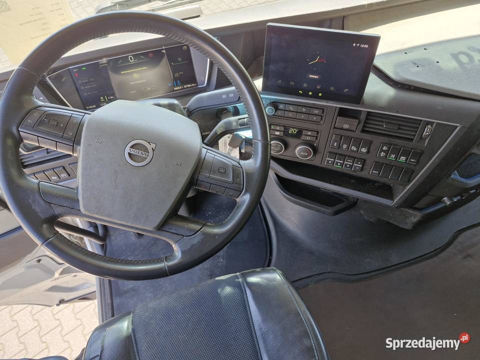 Ciagnik VOLVO FH Nowy model tez leasing ciagnika
