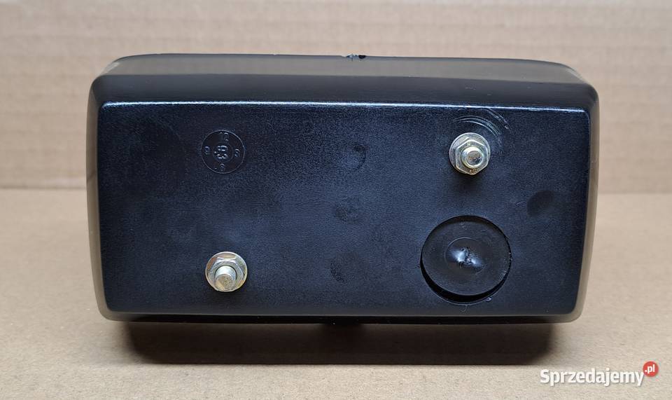 LAMPA COFANIA BIAŁA 140X45 FIAT 126P POLCAR Mielęcin