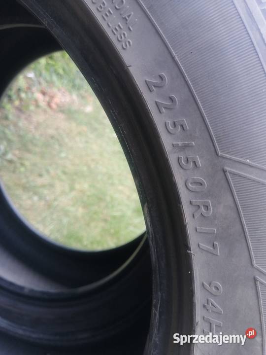 Opony zimowe Dunlop 22550 R17 Kozłówka