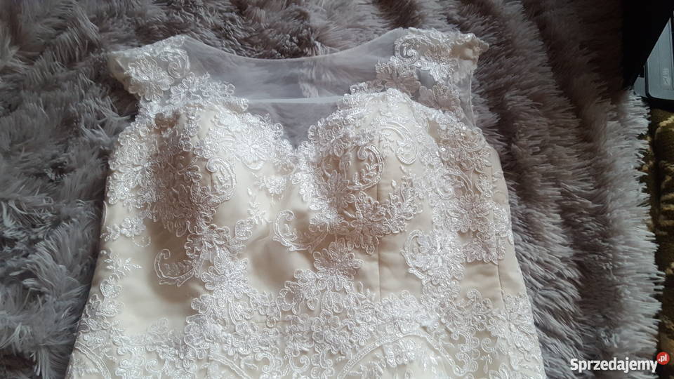 Suknia ślubna koronkowa ecri Demetrios Afrodyta Rzeszów