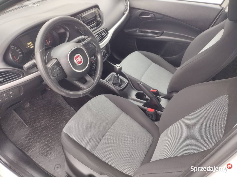 Fiat Tipo 14 benzyna 2018r salon Polska światła przeciwmgielne Rzeszów