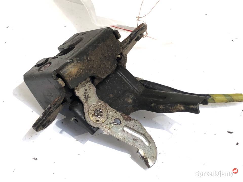 ZAMEK KLAPY TYŁ TOYOTA YARIS II Hatchback 0514