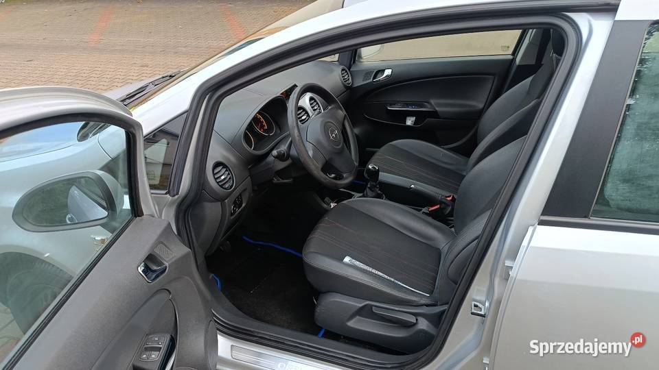 Opel Corsa D 12 LPG Zarejestrowany w Polsce warmińsko-mazurskie Ostróda