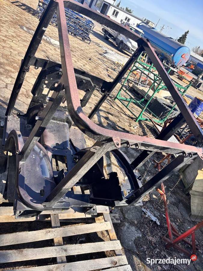 Sprzedam kabinę sadowniczą do Carraro John Deere łódzkie Rawa Mazowiecka